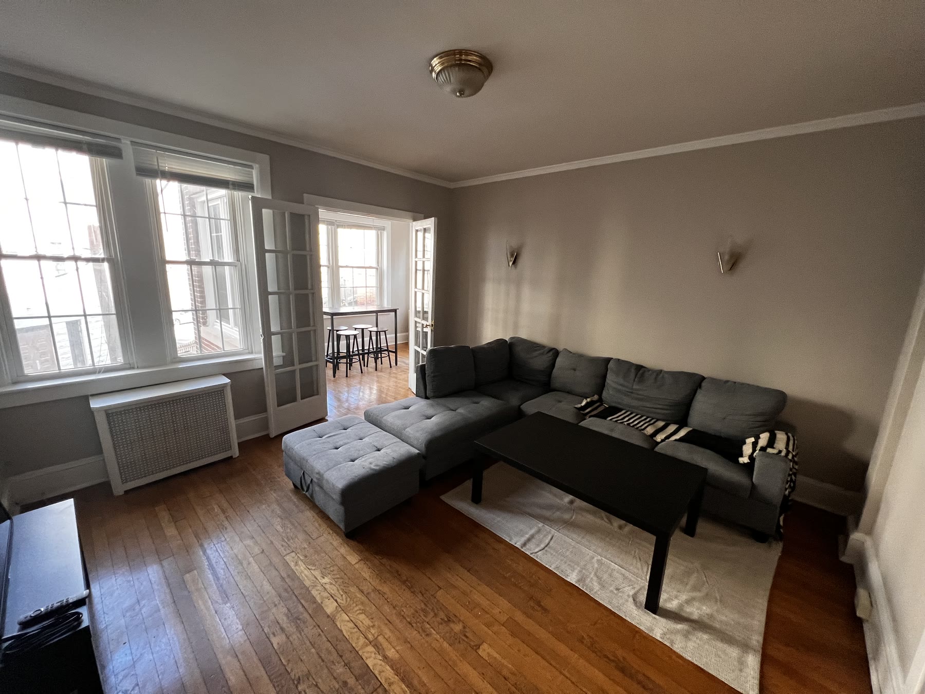 The Lincoln C living room